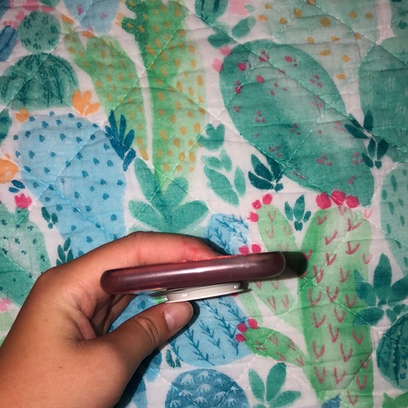 IPhone 6/7/8 case and Popsocket. - Picture 2 of 5